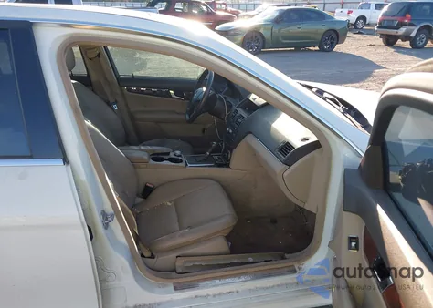 2011 Mercedes-Benz C 300 Luxury/Sport from USA, damaged, VIN WDDGF5EB9BR151590